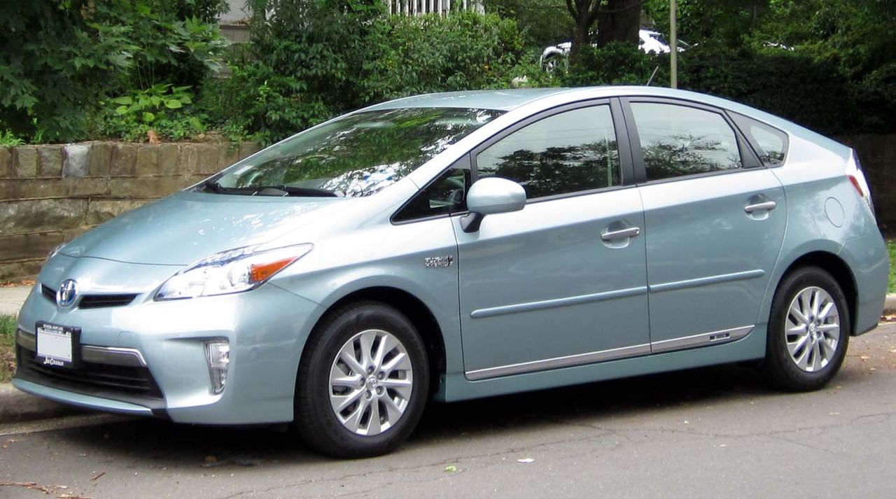 toyota prius versus camry hybrid #5 toyota prius versus camry hybrid #5