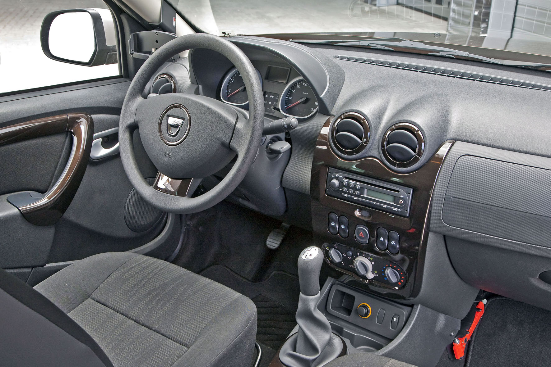 6 Car Interior Details We Hate Page 2 Of 6 Carophile