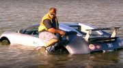 Guy Tried to Cheat Insurance by “Drowning” His Bugatti Veyron