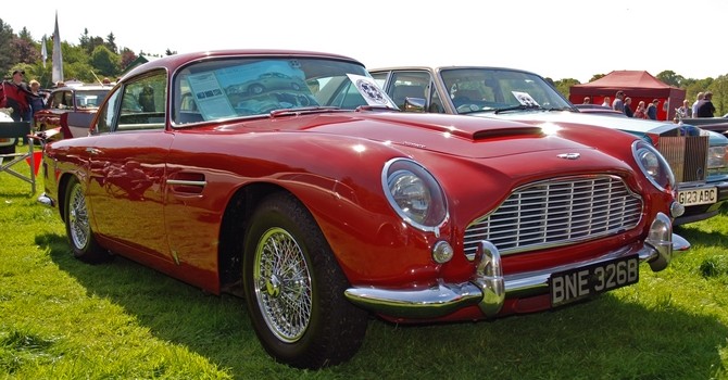 tn_07-Aston_Martin_(3573360016)