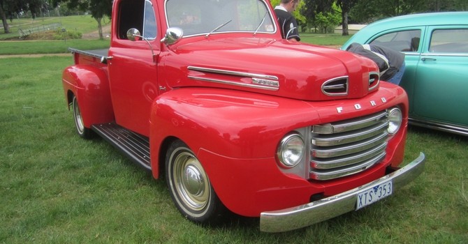 tn_43-1948_Ford_F-1_Pickup