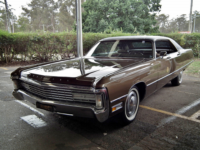 1971 Chrysler Imperial LeBaron hardtop sedan