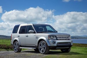 2016 Land Rover LR4 Review, Rumors