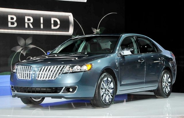 10 Most Fuel Efficient Hybrids of 2016